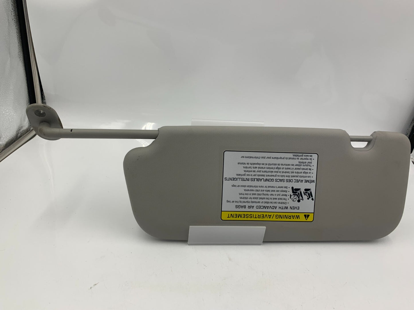 2017-2018 Kia Forte Passenger Sun Visor Gray OEM D03B36056