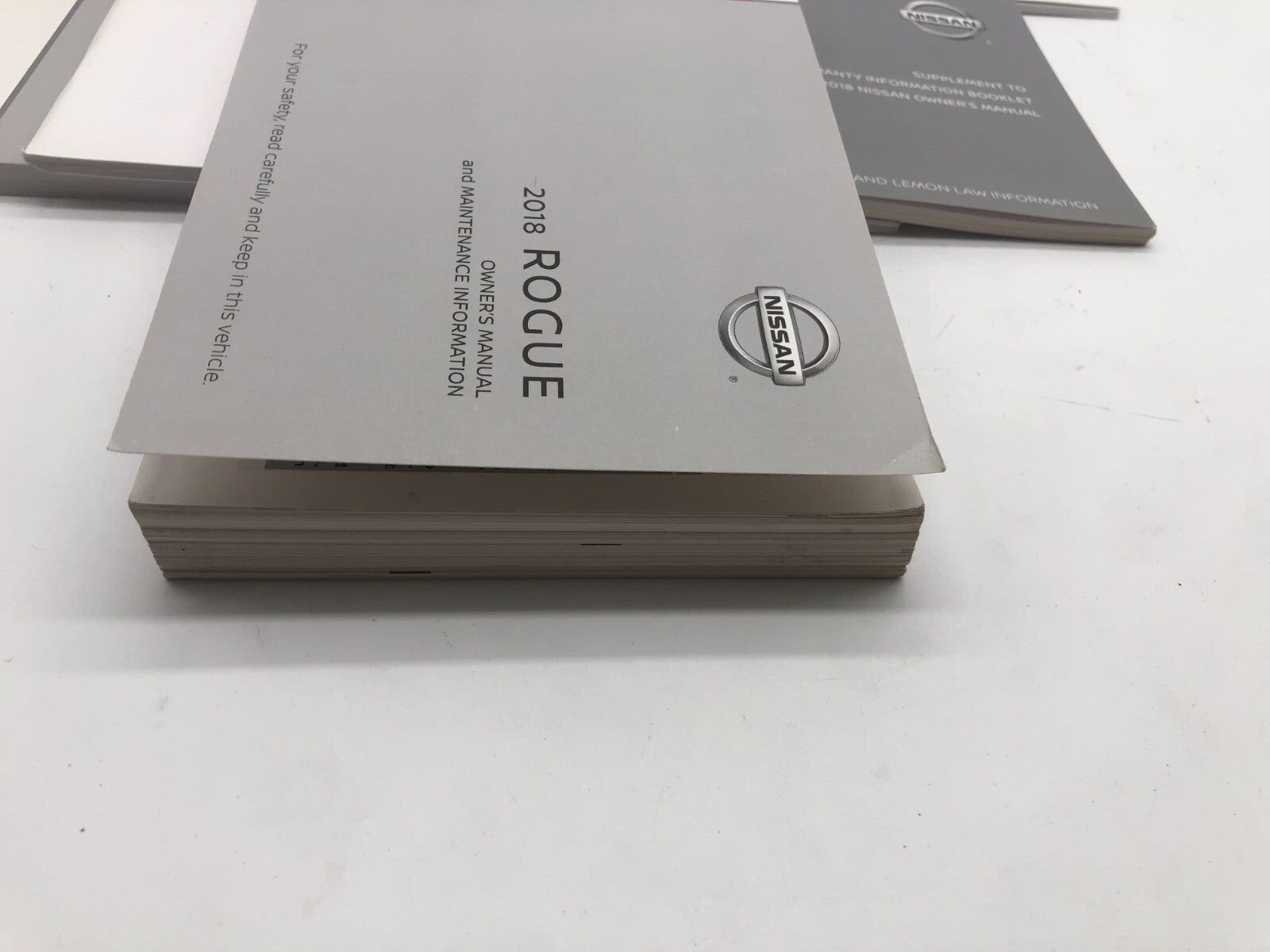 2018 Nissan Rogue Owners Manual Set with Case OEM A03B35058