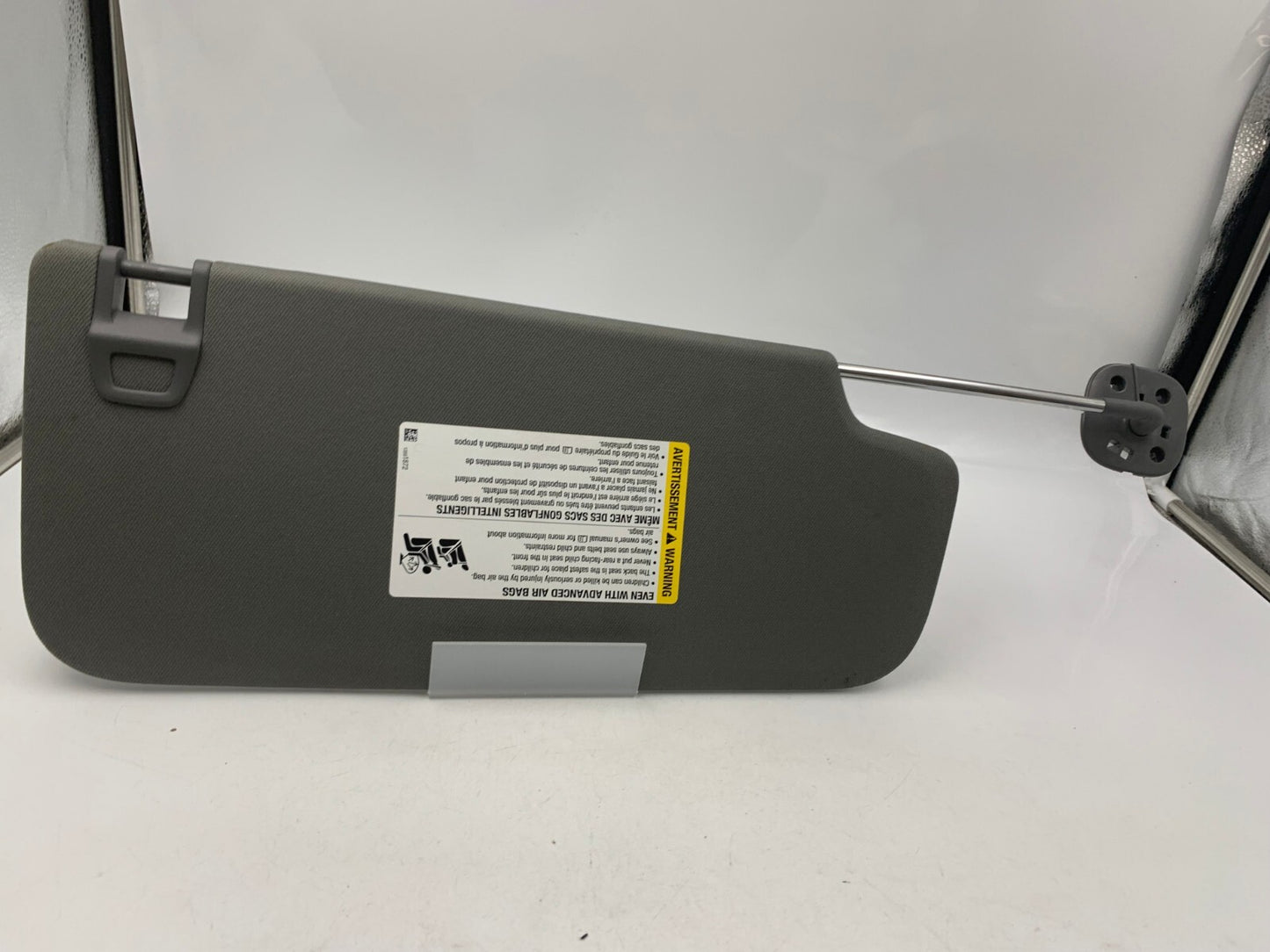 2019-2021 Chevrolet Silverado 1500 Driver Sun Visor OEM B02B39034