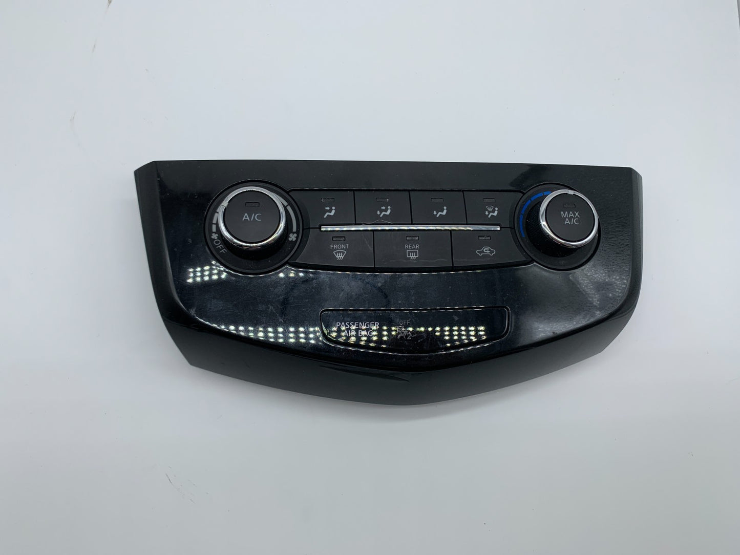 2017-2023 Nissan Rogue Climate Control AC Heater Temperature Unit OEM D02B64012