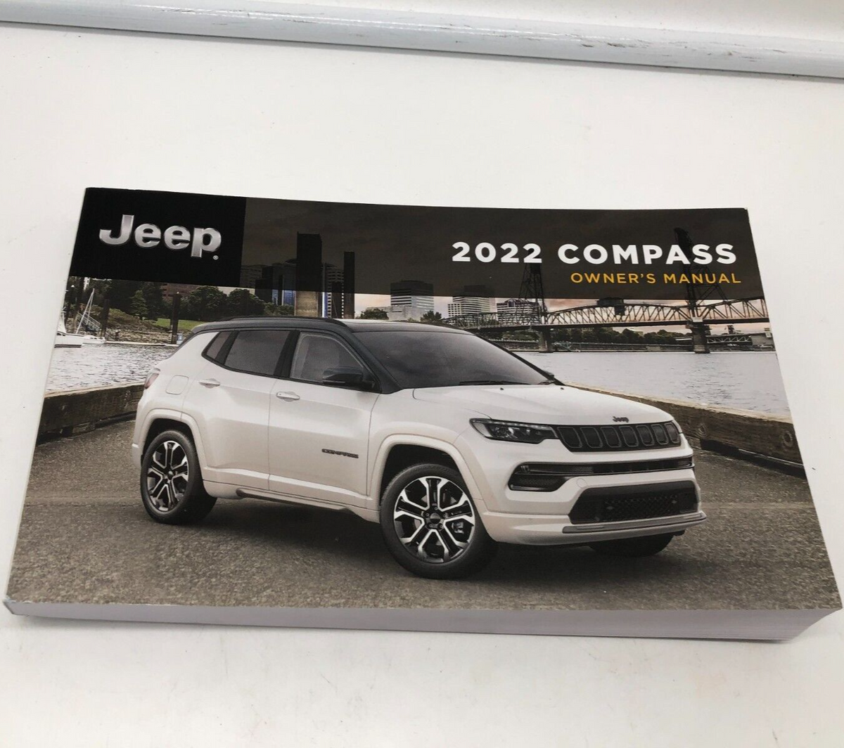 2022 Jeep Compass Owners Manual OEM R01B37009