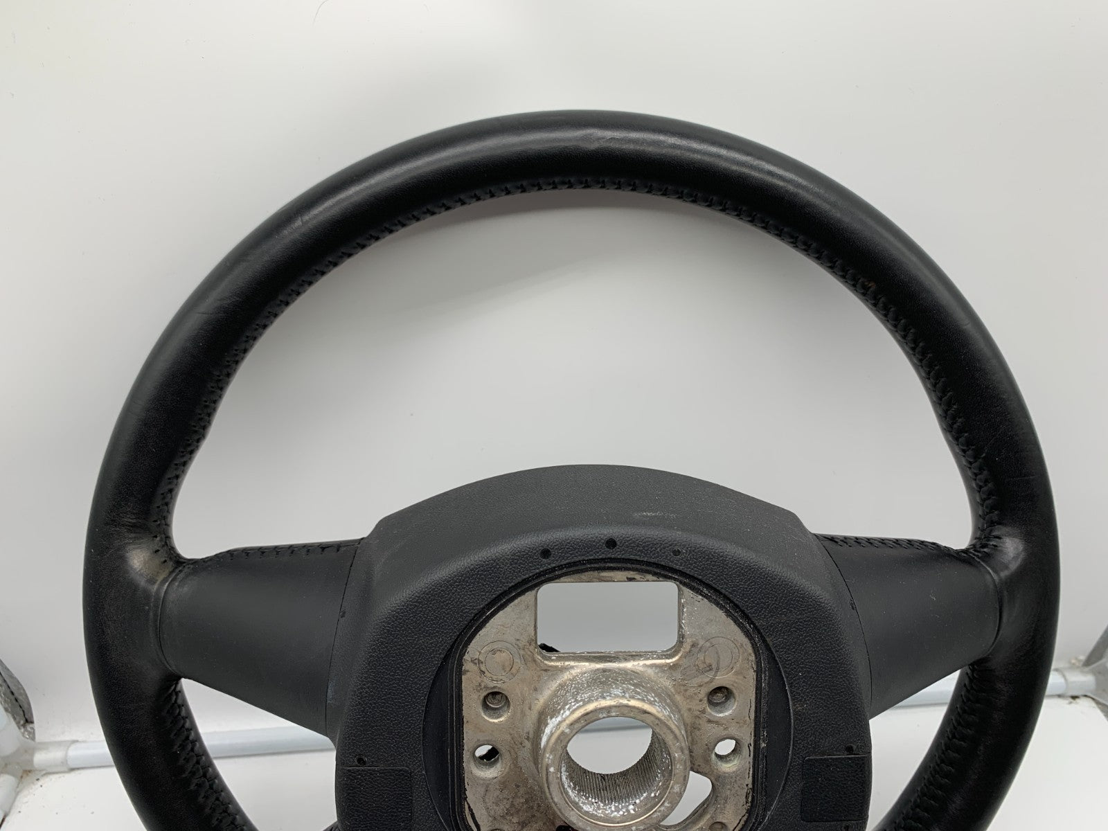 2004-2007 Audi A4 Steering Wheel Assembly Without Airbag OEM C01B09007