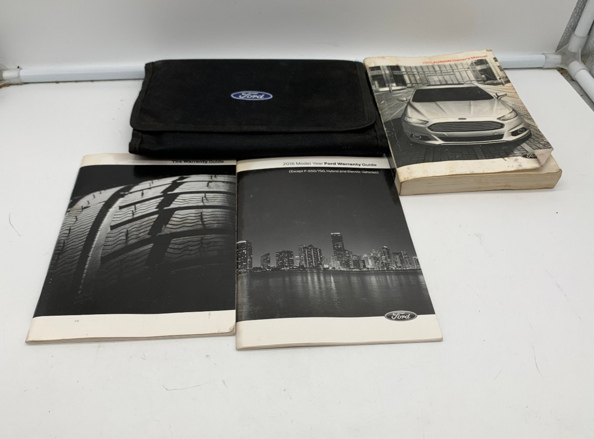 2016 Ford Fusion Owners Manual Set with Case OEM D01B26030