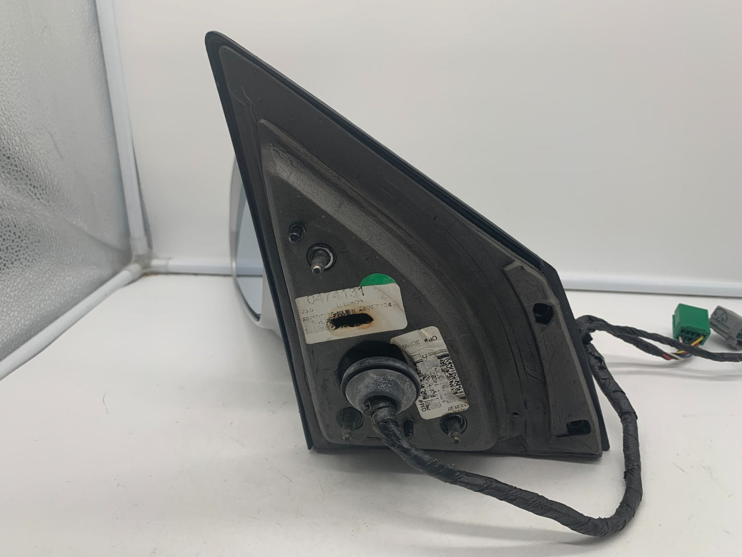 2008-2012 Buick Enclave Driver Side View Power Door Mirror Silver OEM