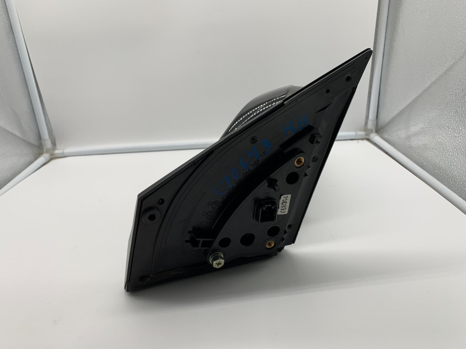 2012-2017 Hyundai Accent Passenger Side View Power Door Mirror Black C03B50012