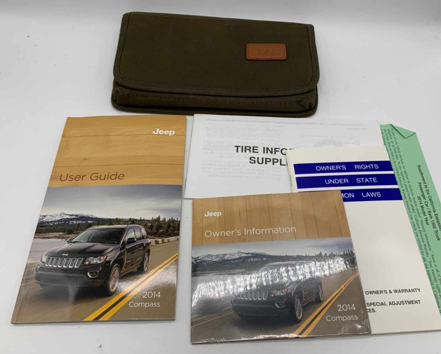 2014 Jeep Compass Owners Manual Set with Case OEM C01B08014