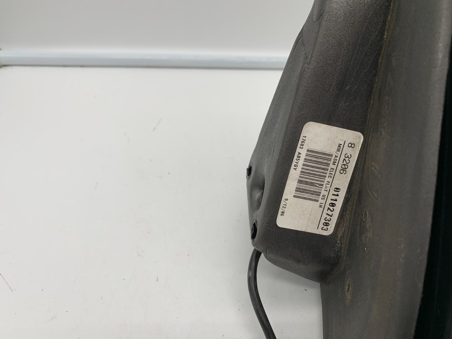 2001-2007 Ford Escape Driver Side View Power Door Mirror Black OEM D01B58031