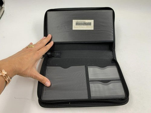 2004 Nissan Maxima Owners Manual Set with Case OEM R01B09006