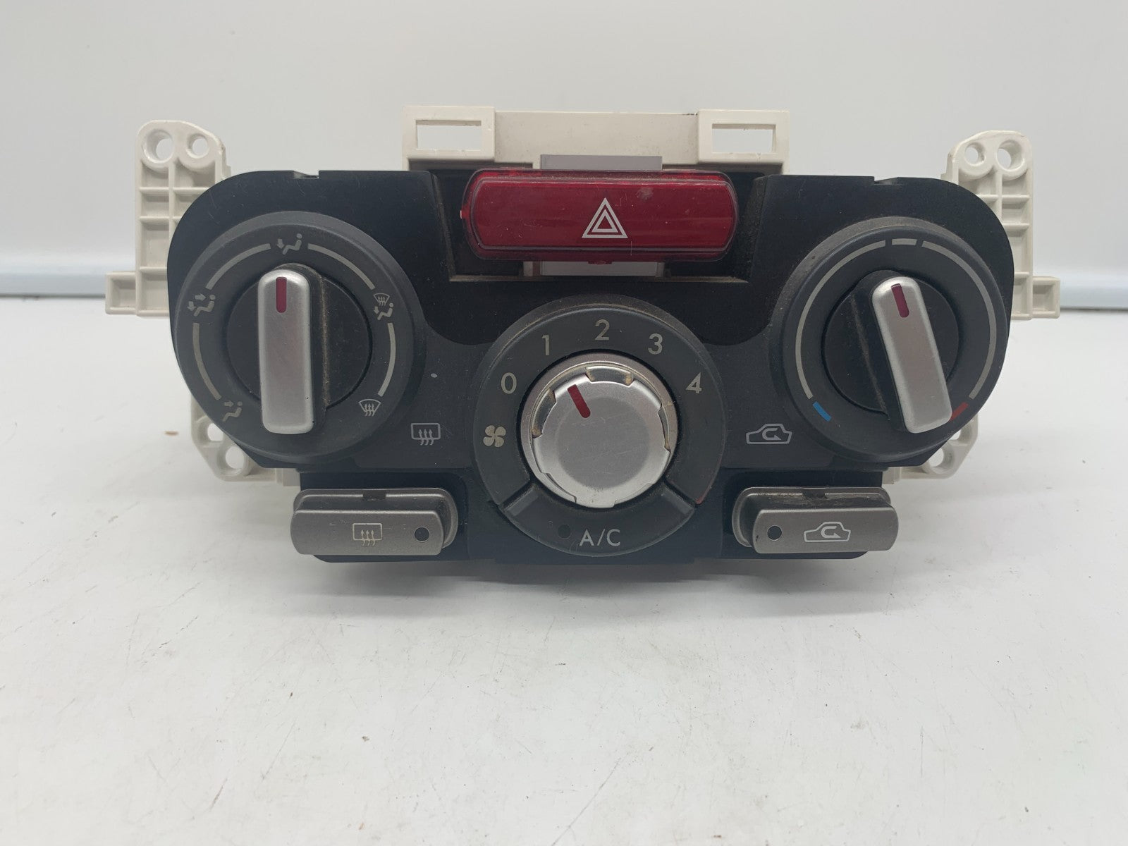 2012 Subaru Forester Climate Control AC Heater Unit OEM 72311SC010