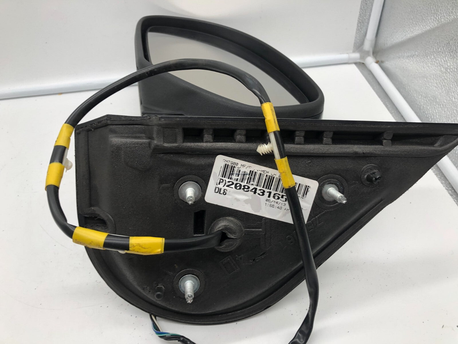 2007-2014 Chevrolet Tahoe Driver Side View Power Door Mirror Black OEM A02B22045