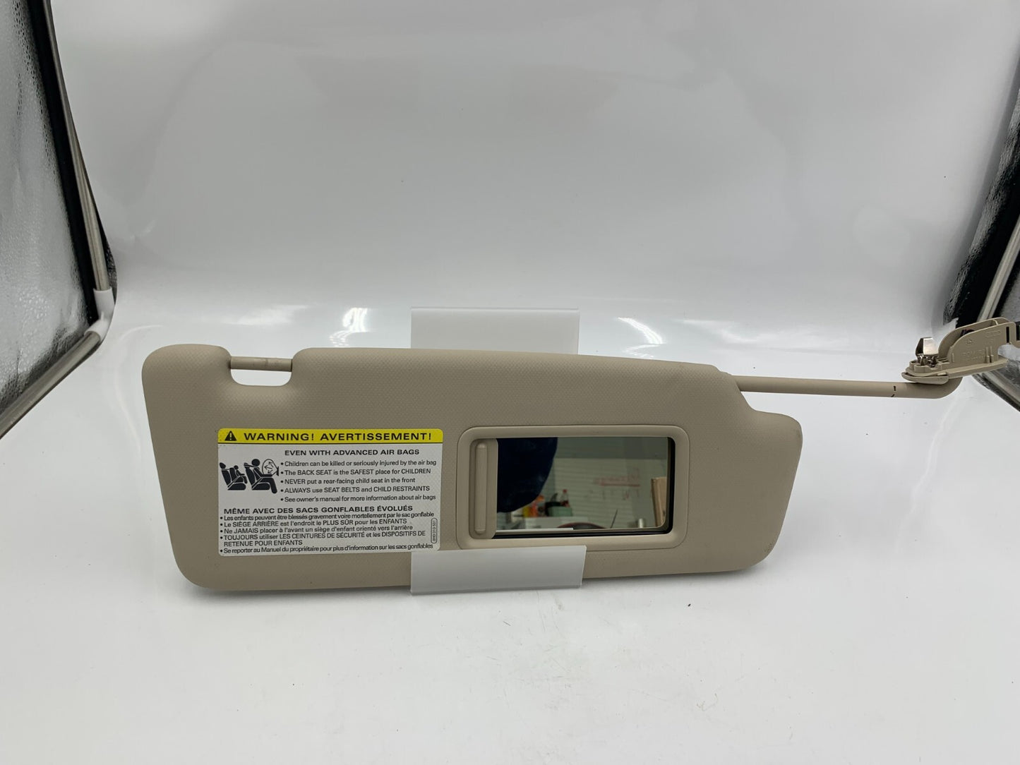 2009-2012 Audi A4 Passenger Sun Visor Sunvisor Gray Illuminated OEM D02B32026