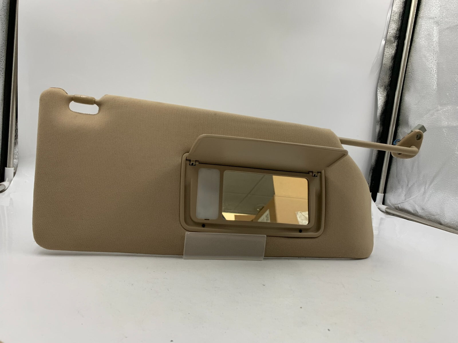 2006-2010 Honda Odyssey Passenger Sun Visor Illuminated OEM B01B01005