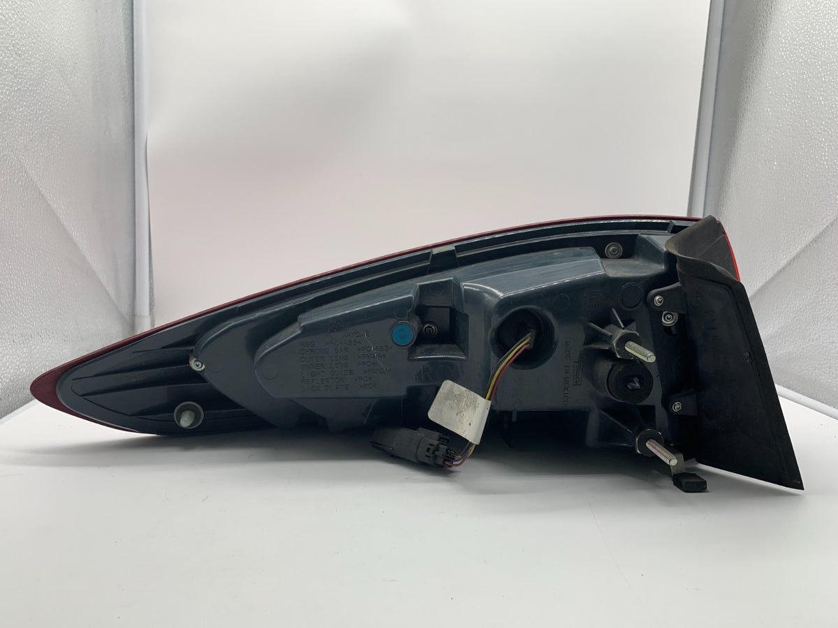2017-2020 Ford Fusion Driver Side Tail Light Taillight OEM B04B23018