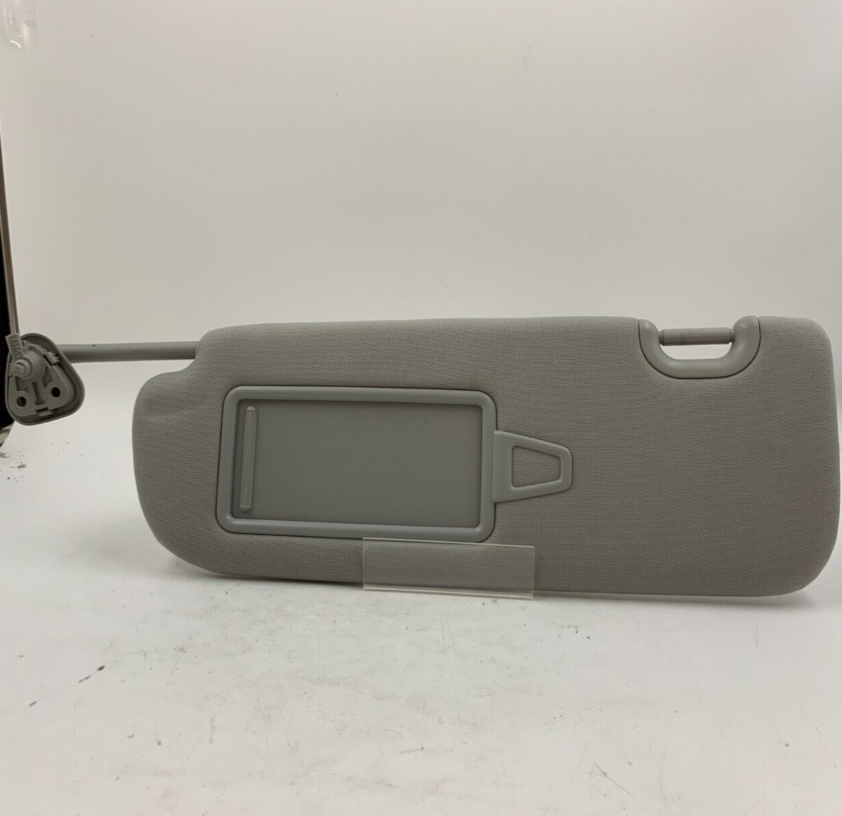 2013-2018 Hyundai Santa Fe Driver Sun Visor Gray OEM C04B17024