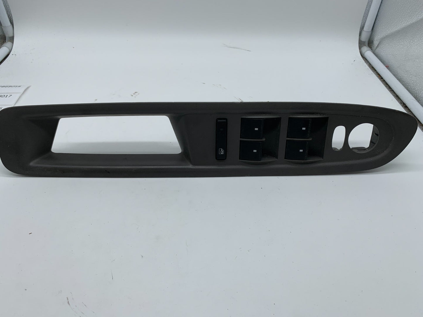 2011-2017 Chevrolet Traverse Master Power Window Switch OEM D02B68004
