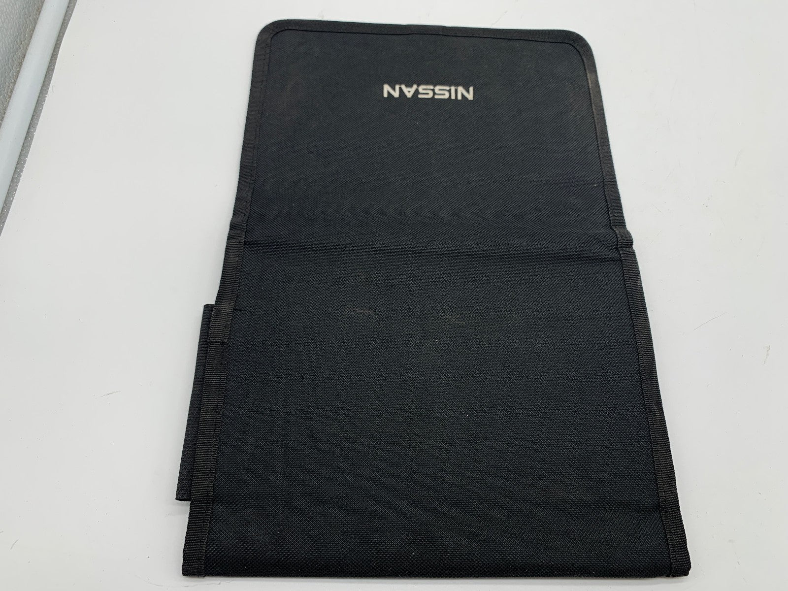 2013 Nissan NV2500 HD Owners Manual Set with Case OEM R01B37026