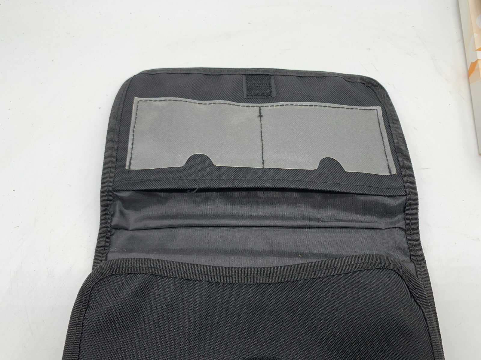 2018 Ford Fusion Owners Manual Set with Case OEM C03B56013