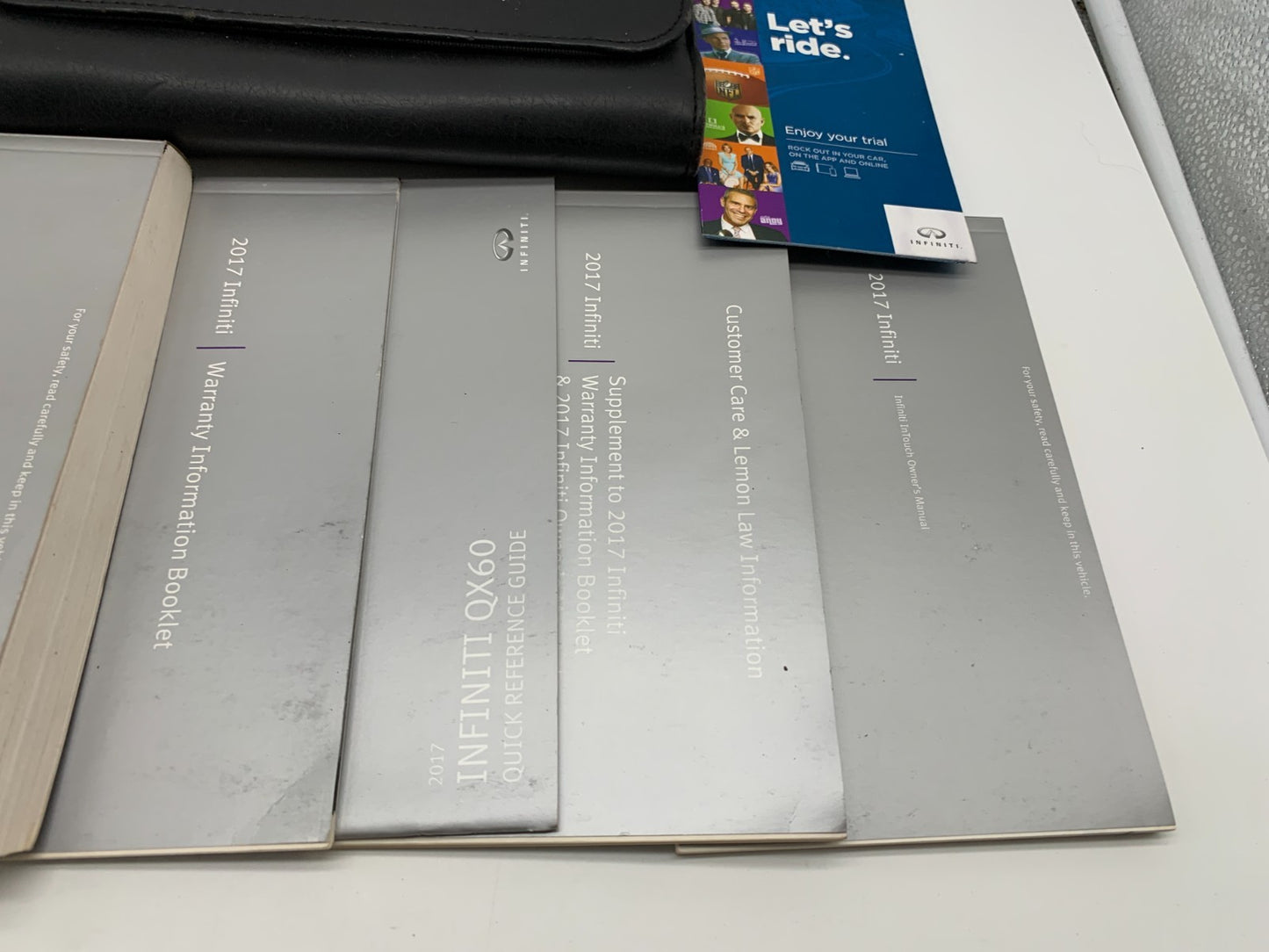 2017 Infiniti QX60 QX 60 Owners Manual Set with Case OEM B04B25012