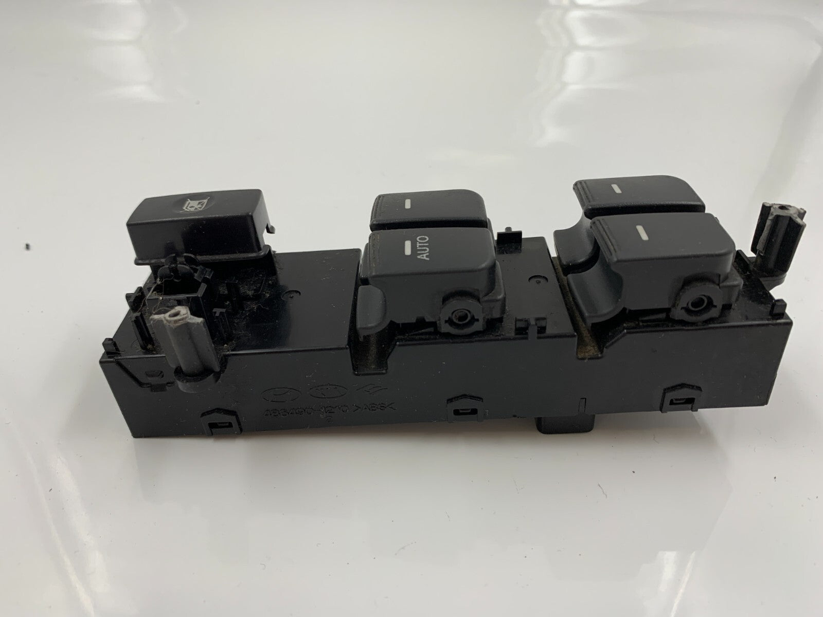 2010-2013 Kia Soul Master Power Window Switch OEM D03B33036