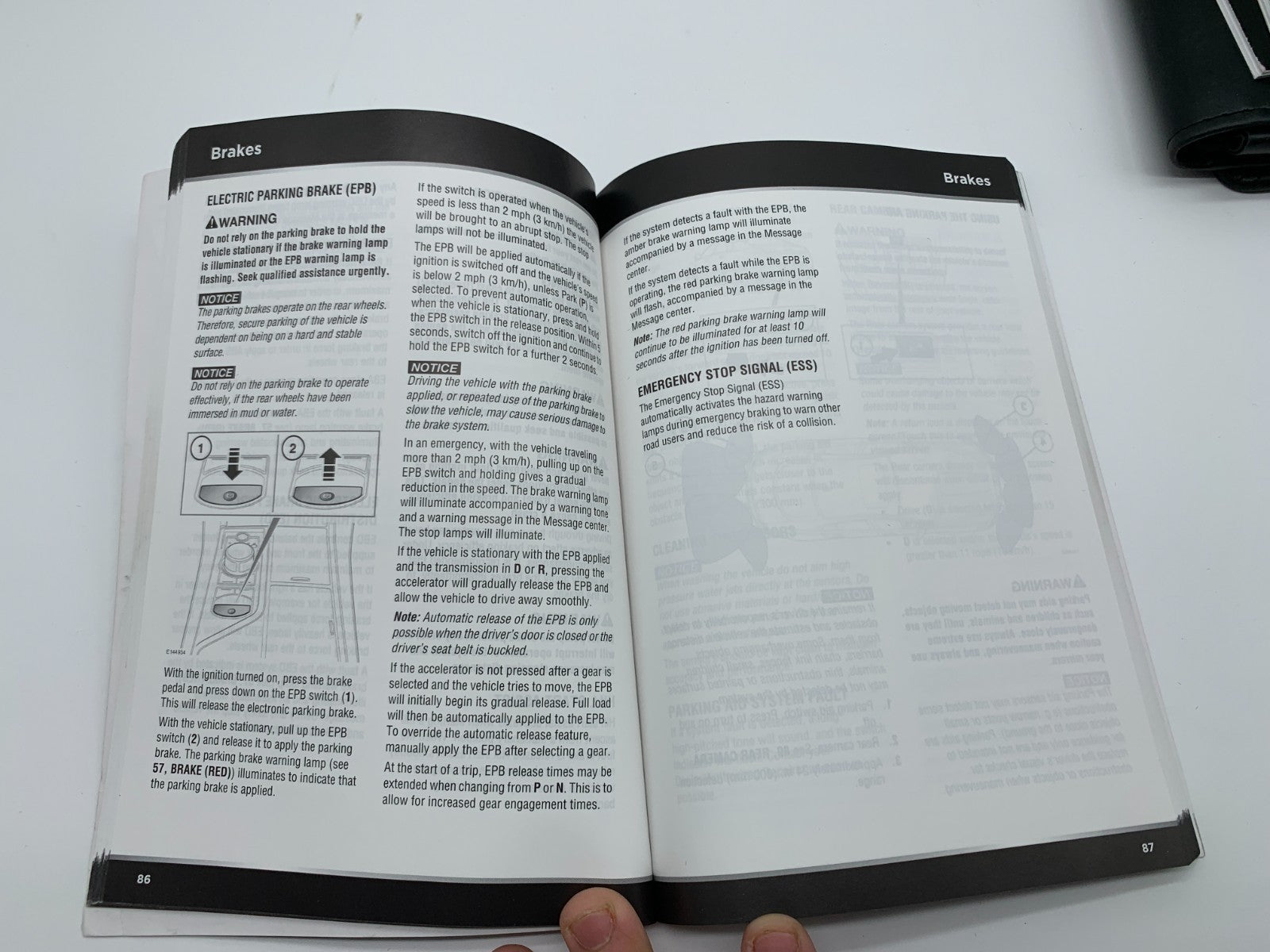 2013 Jaguar XF Owners Manual Set with Case OEM C04B59019