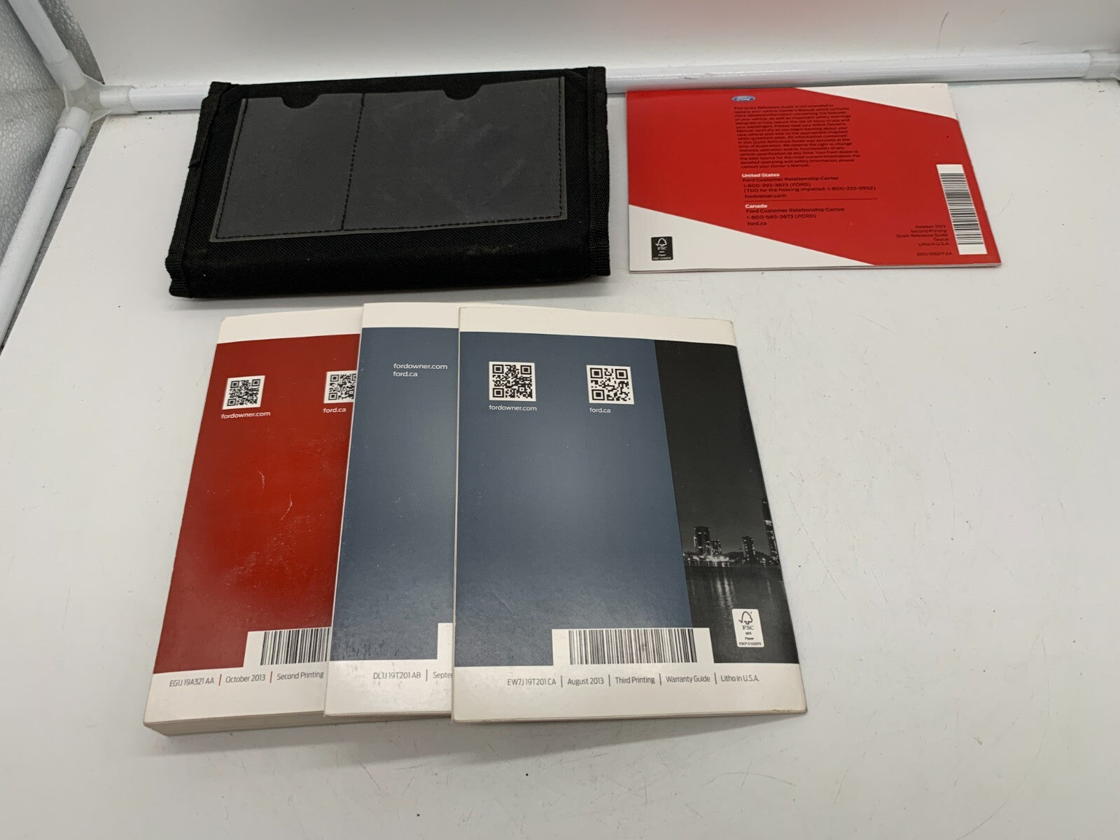 2014 Ford Taurus Owners Manual Set with Case OEM B02B55005
