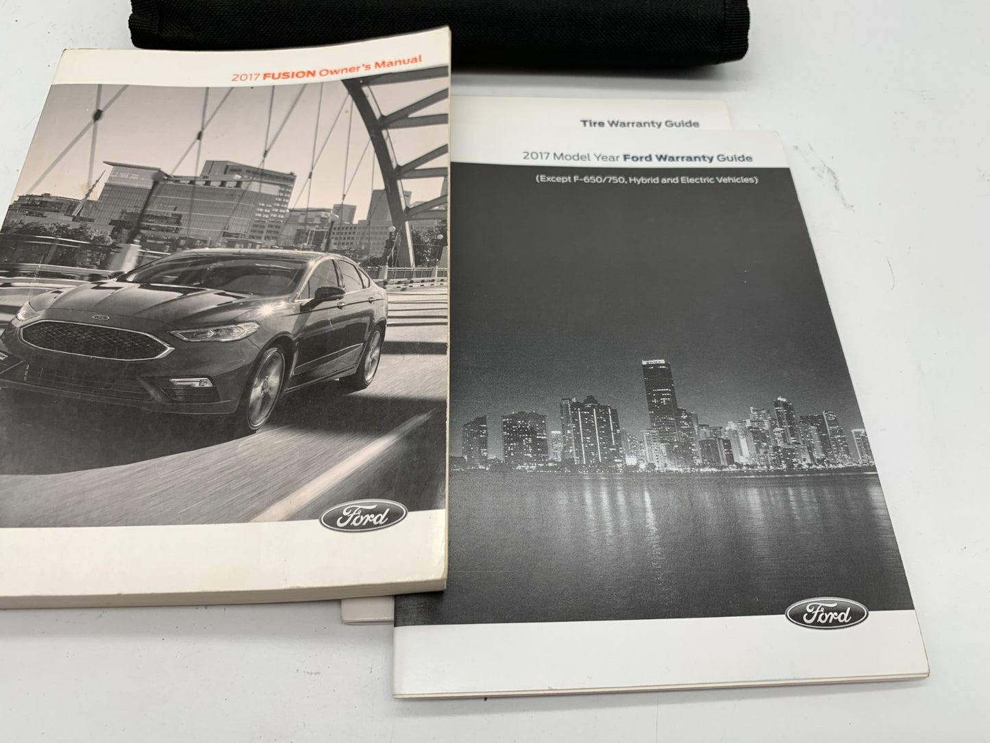 2017 Ford Fusion Owners Manual Set with Case OEM D01B50049
