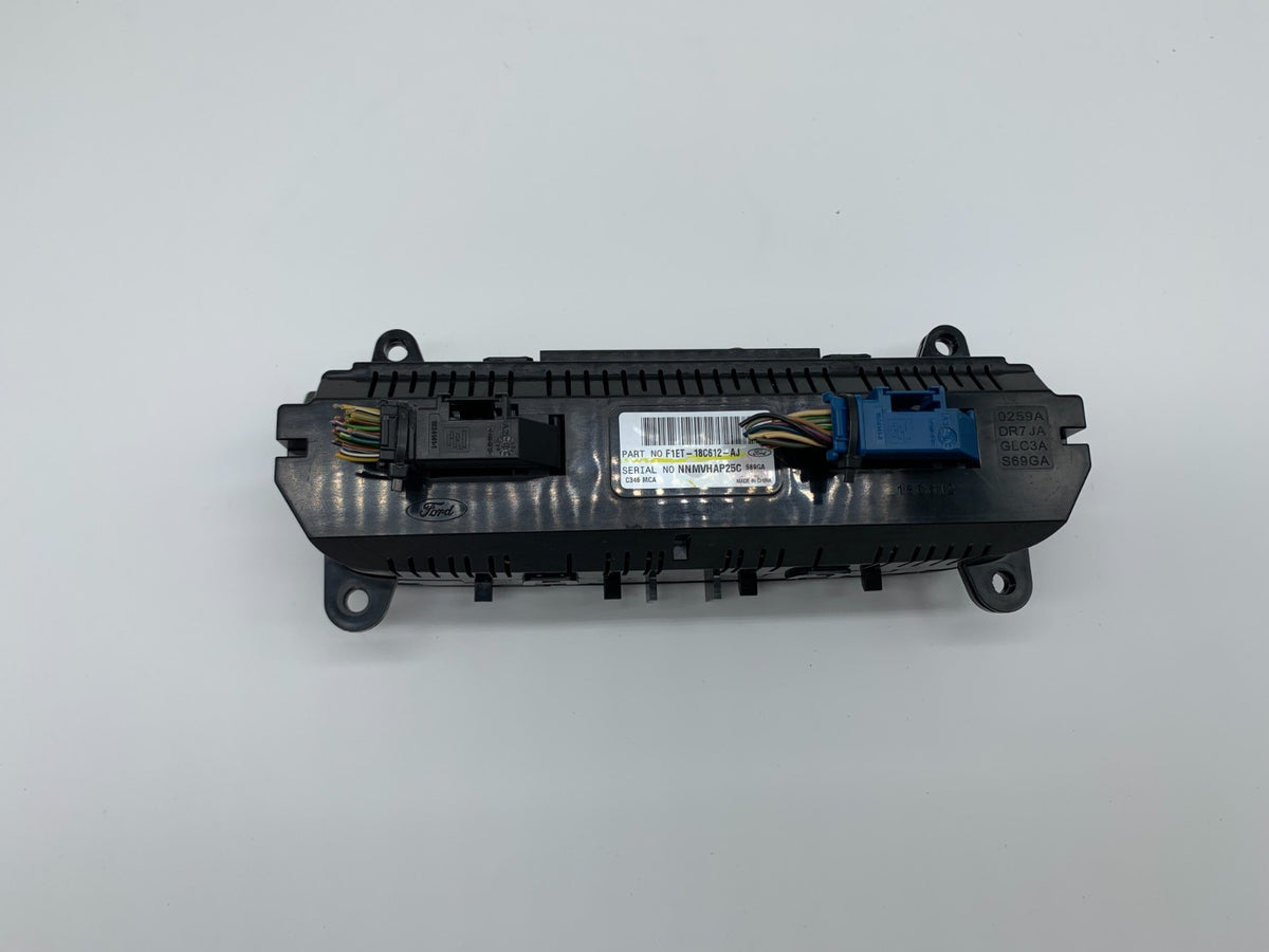 2015-2018 Ford Focus AC Heater Climate Control Unit OEM A03B36005