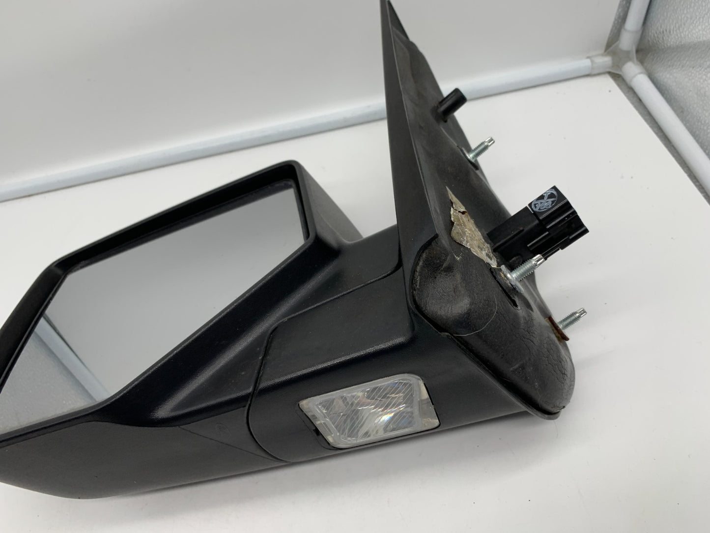 2006-2010 Ford Explorer Driver Side View Power Door Mirror Black OEM D01B60020