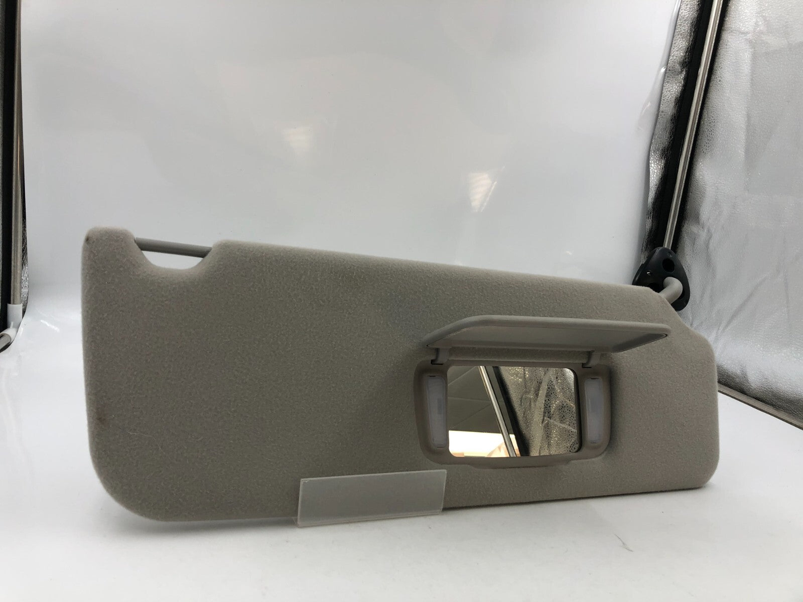 2005-2010 Toyota Sienna Passenger Sun Visor Gray Illuminated OEM D03B48036