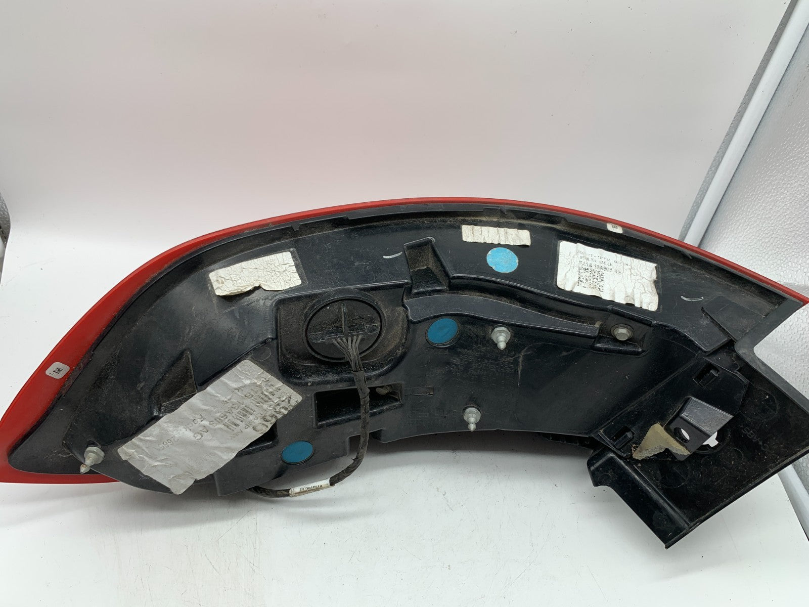 2016-2018 Lincoln MKX Driver Side Tail Light Taillight OEM D02B54021