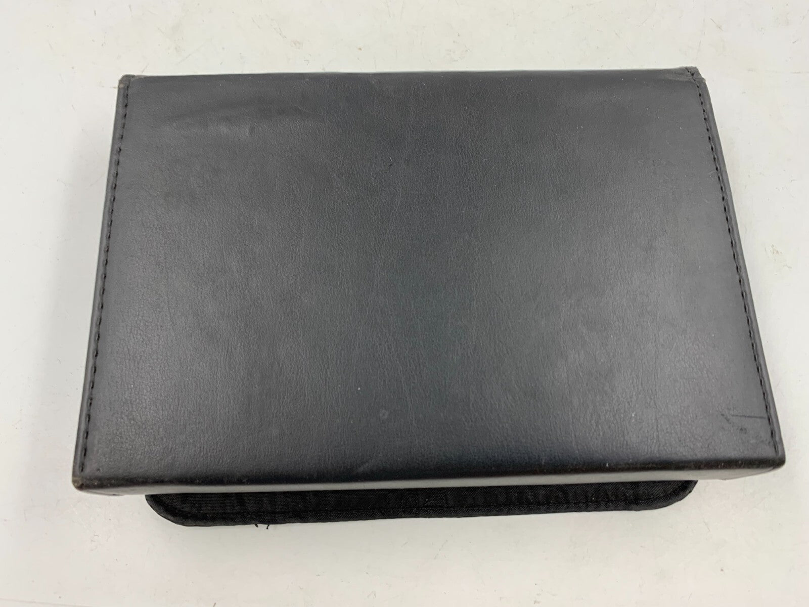 2010 Subaru Legacy Owners Manual Set With Case OEM D02B57008