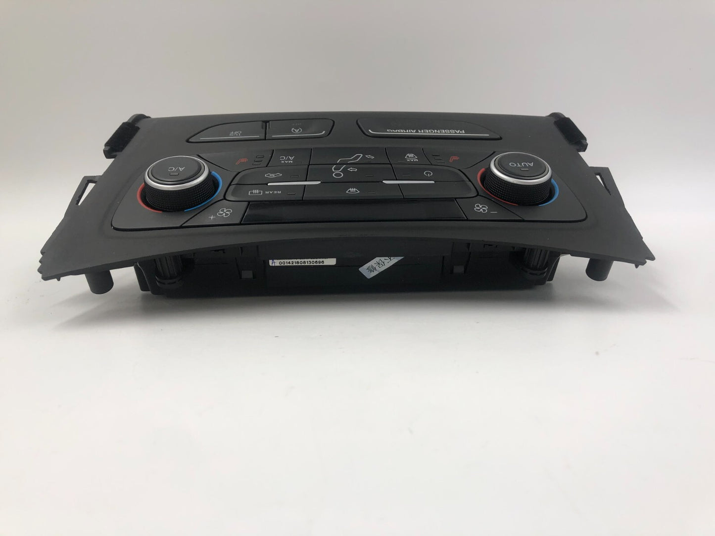 2018-2019 Ford Escape AC Heater Climate Control Unit OEM C01B44007