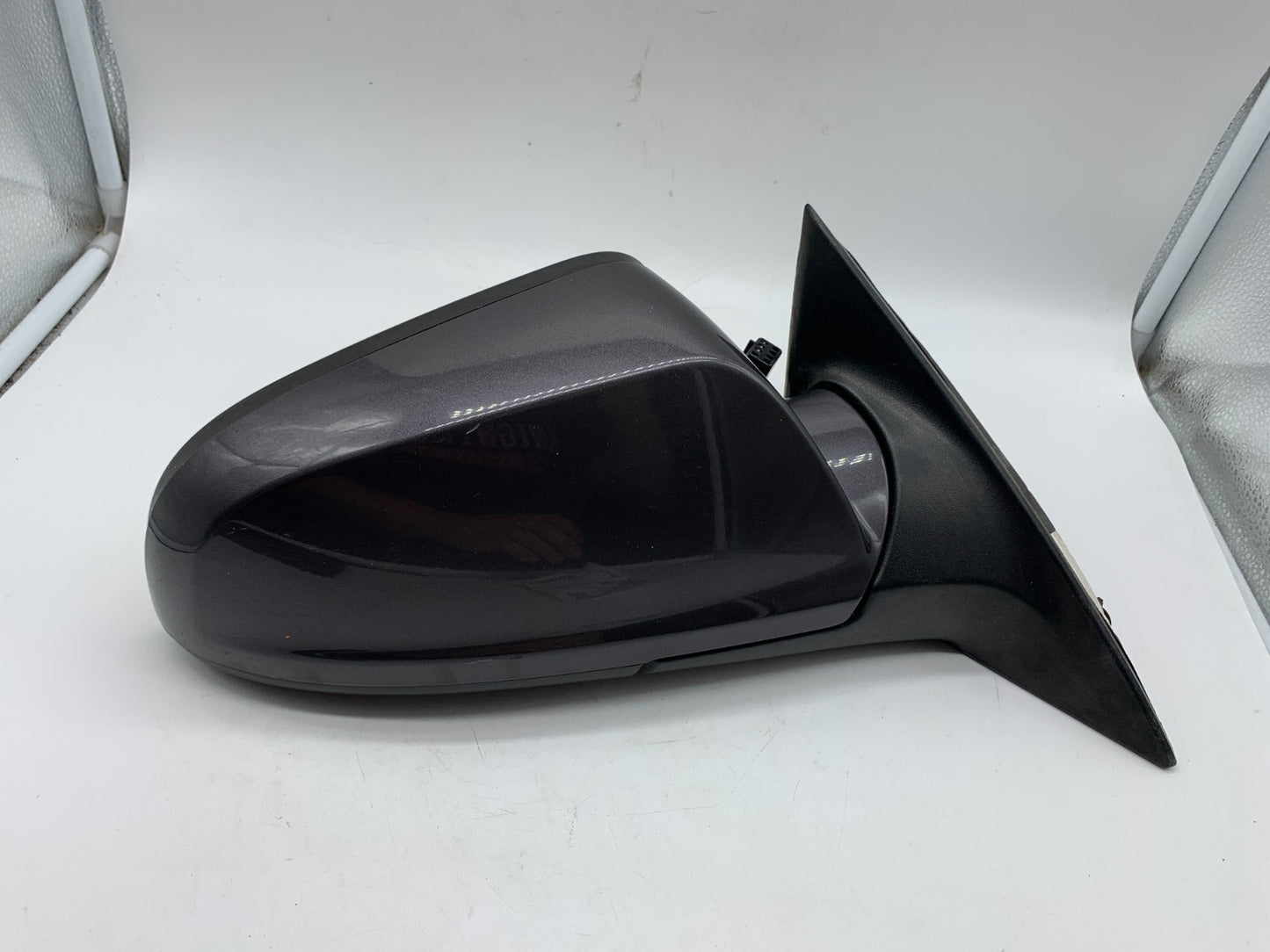 2008-2012 Chevrolet Malibu Passenger Side Power Door Mirror Gray OEM C01B23011