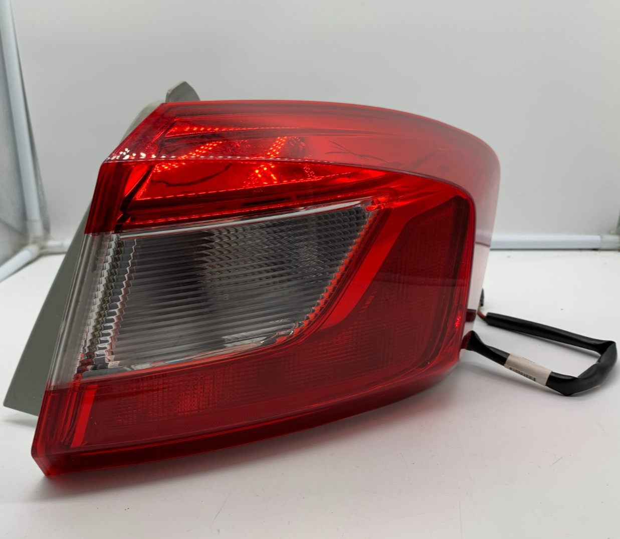 2016 Chevrolet Cruze Passenger Side Tail Light Taillight OEM C03B50026