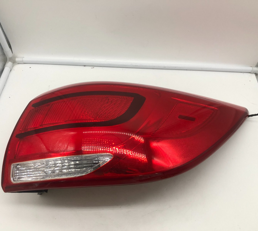 2014-2016 Kia Sportage Passenger Side Tail Light Taillight OEM A03B22050
