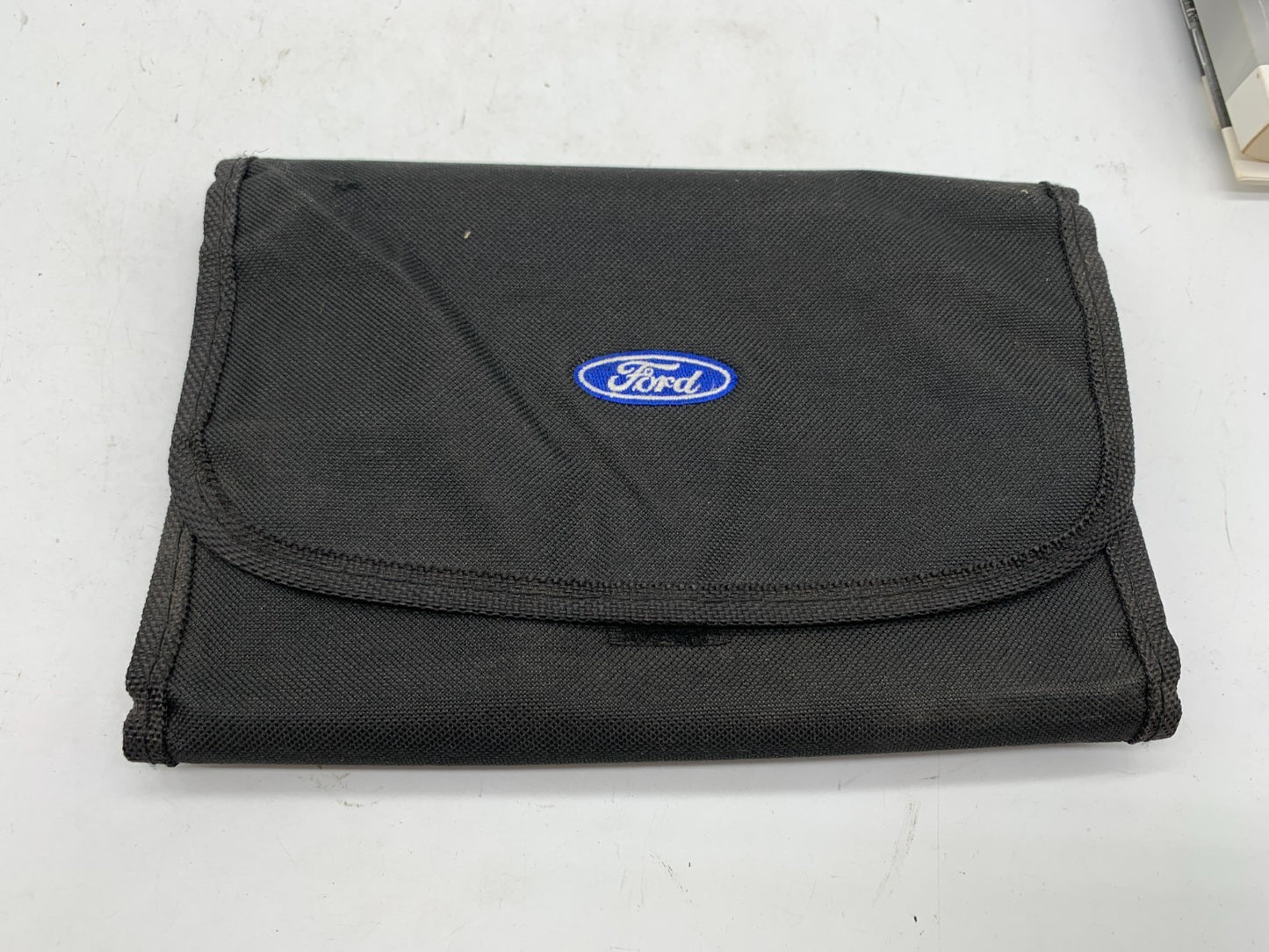 2014 Ford Taurus Owners Manual Set with Case OEM D01B63012