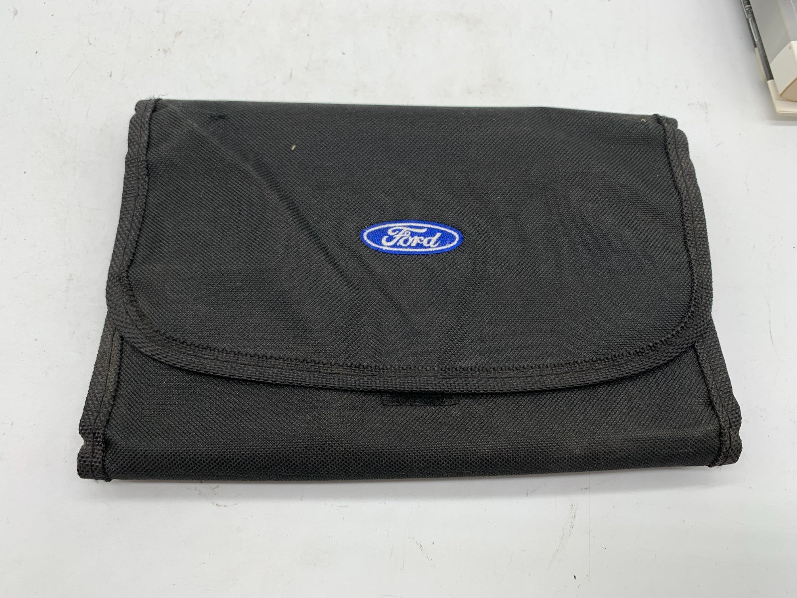 2014 Ford Taurus Owners Manual Set with Case OEM D01B63012