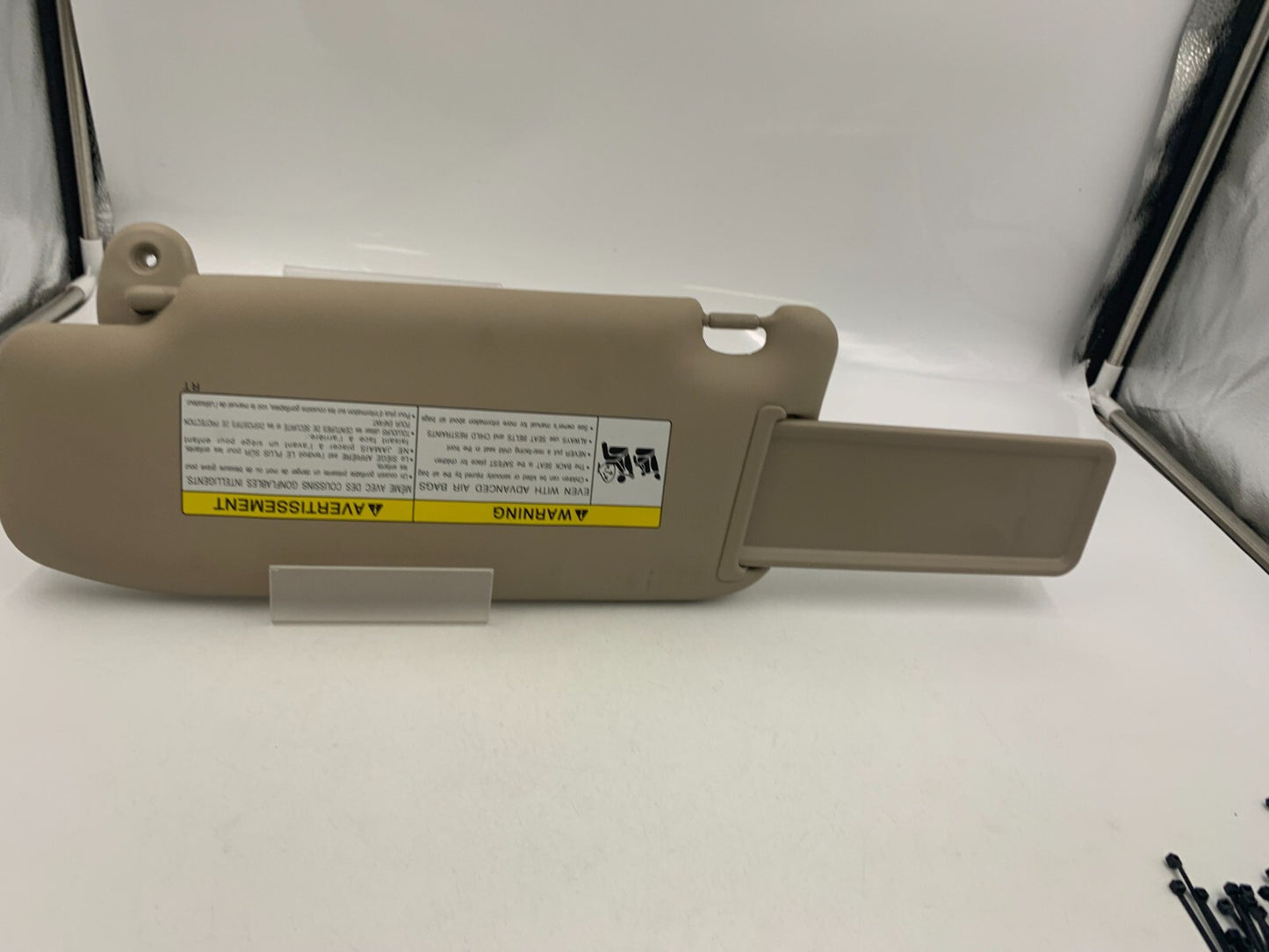 2010-2013 Suzuki Kizashi Passenger Sun Visor Illuminated Tan OEM A03B19063