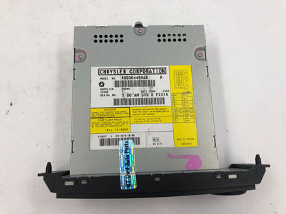 2009-2014 Volkswagen Routan DVD Player OEM E01B15051