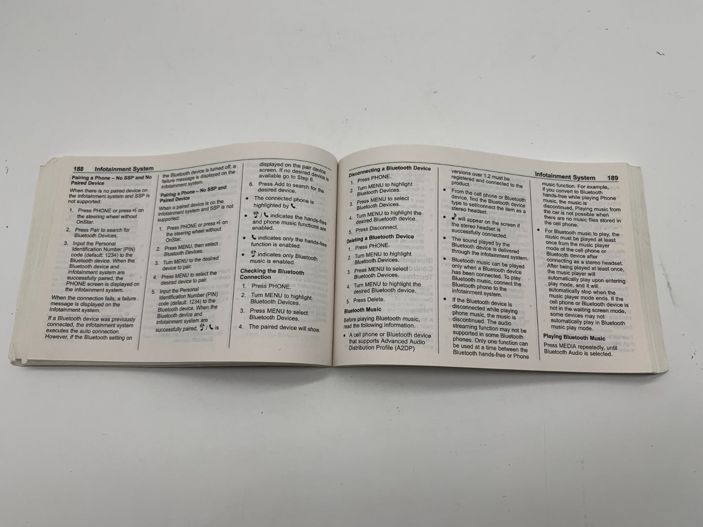 2018 Chevrolet Malibu Owners Manual OEM C03B65018