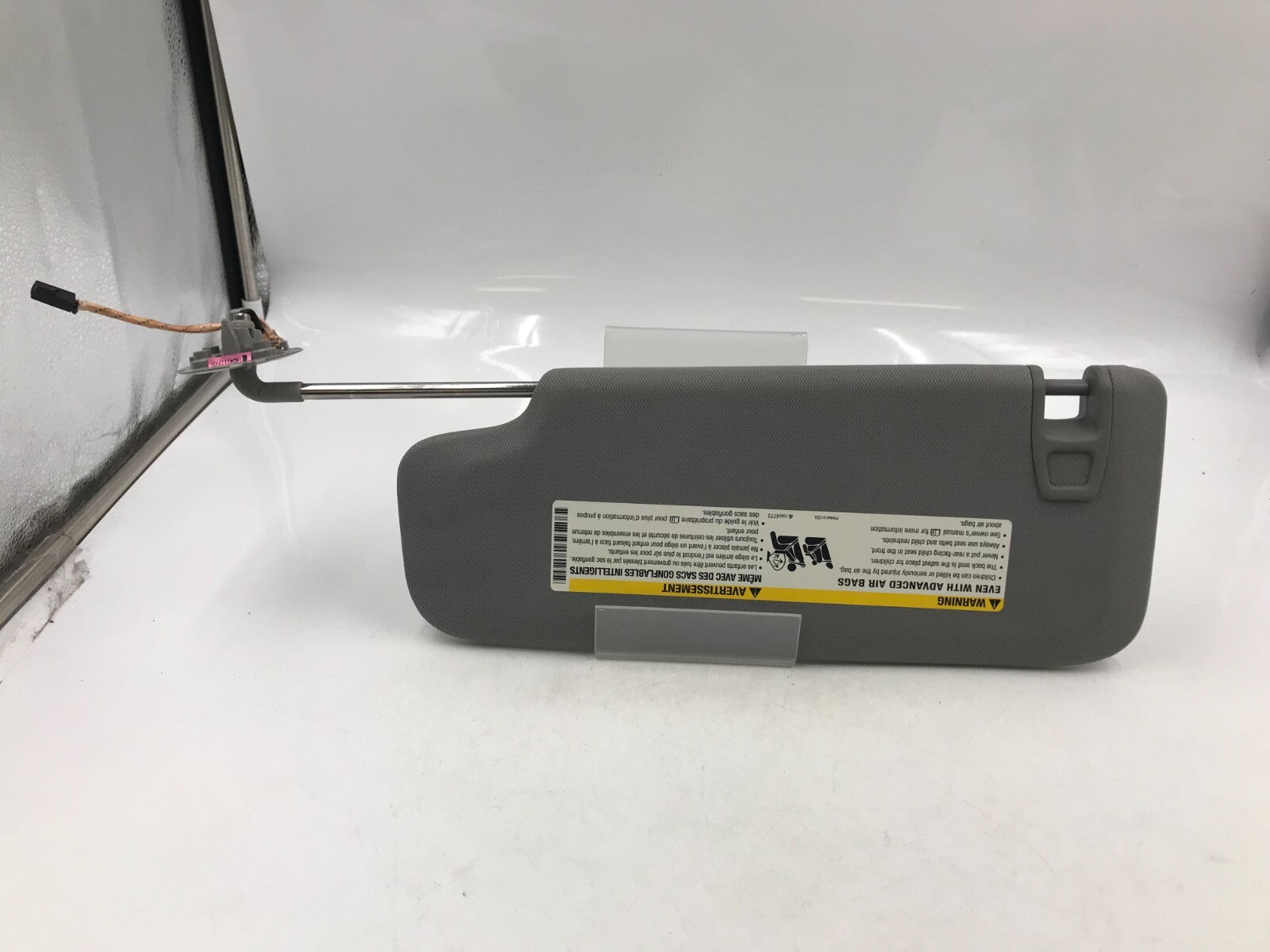 2016-2023 Chevrolet Malibu Passenger Sun Visor Illuminated OEM C03B26031