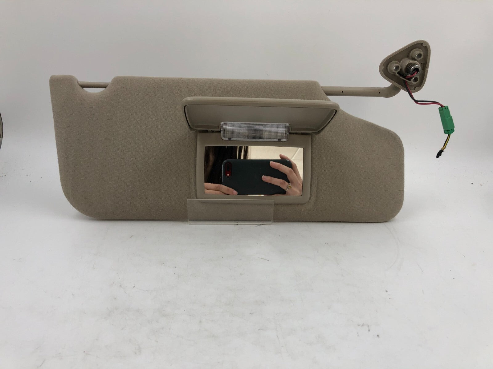 2008-2009 Mercury Sable Passenger Sun Visor Tan Illuminated OEM B02B29003