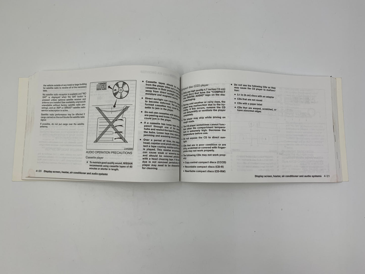 2004 Nissan Maxima Owners Manual with Case OEM C04B41022