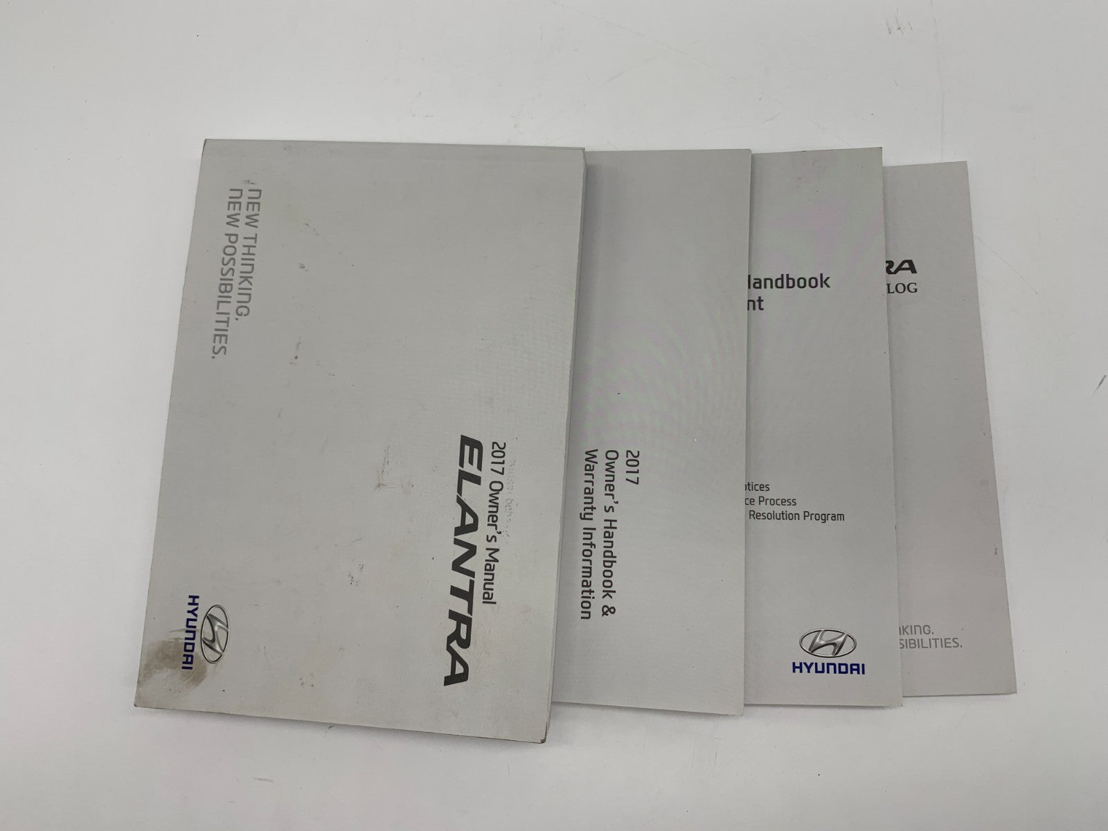 2017 Hyundai Elantra Owners Manual Set OEM D01B22010