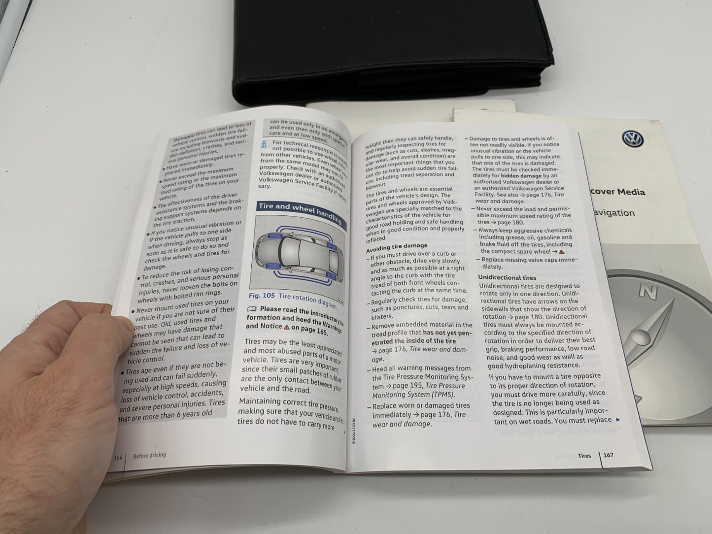 2017 Volkswagen Tiguan Owners Manual Set with Case OEM