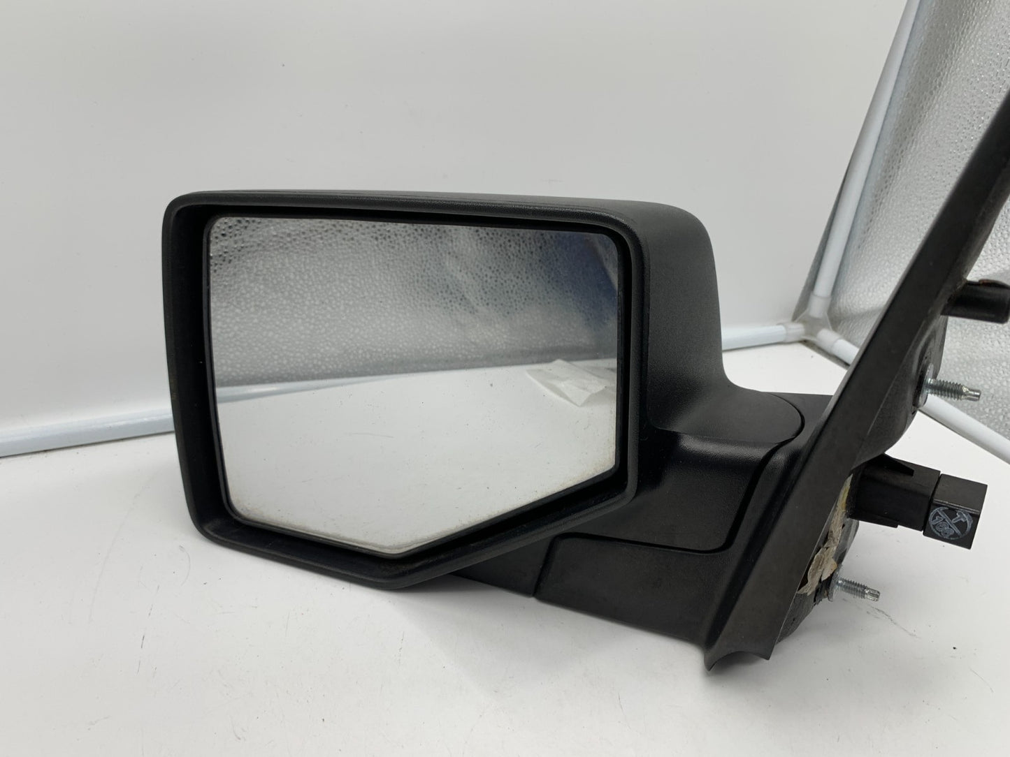 2006-2010 Ford Explorer Driver Side View Power Door Mirror Black OEM D01B60020