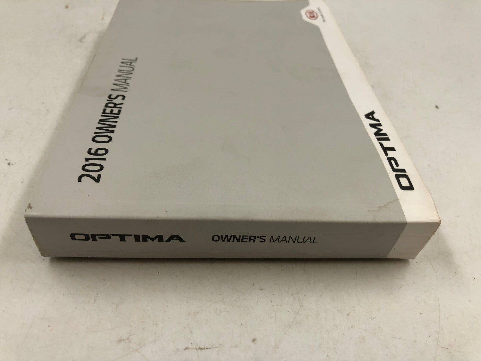 2016 Kia Optima Owners Manual with Case OEM A04B33005