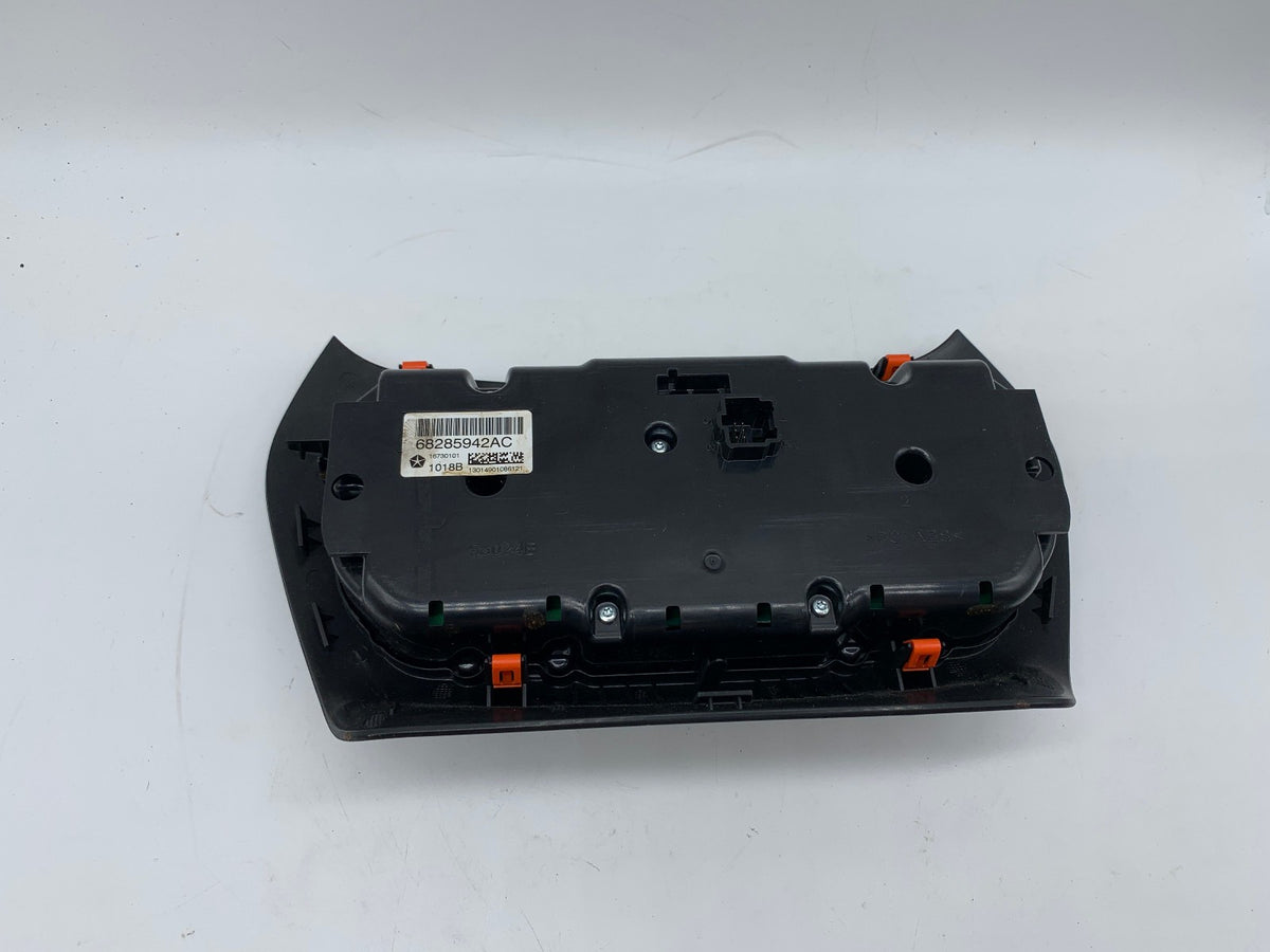 2019-2023 Jeep Cherokee Dual Zone Climate Control AC Heater Unit OEM D03B34005