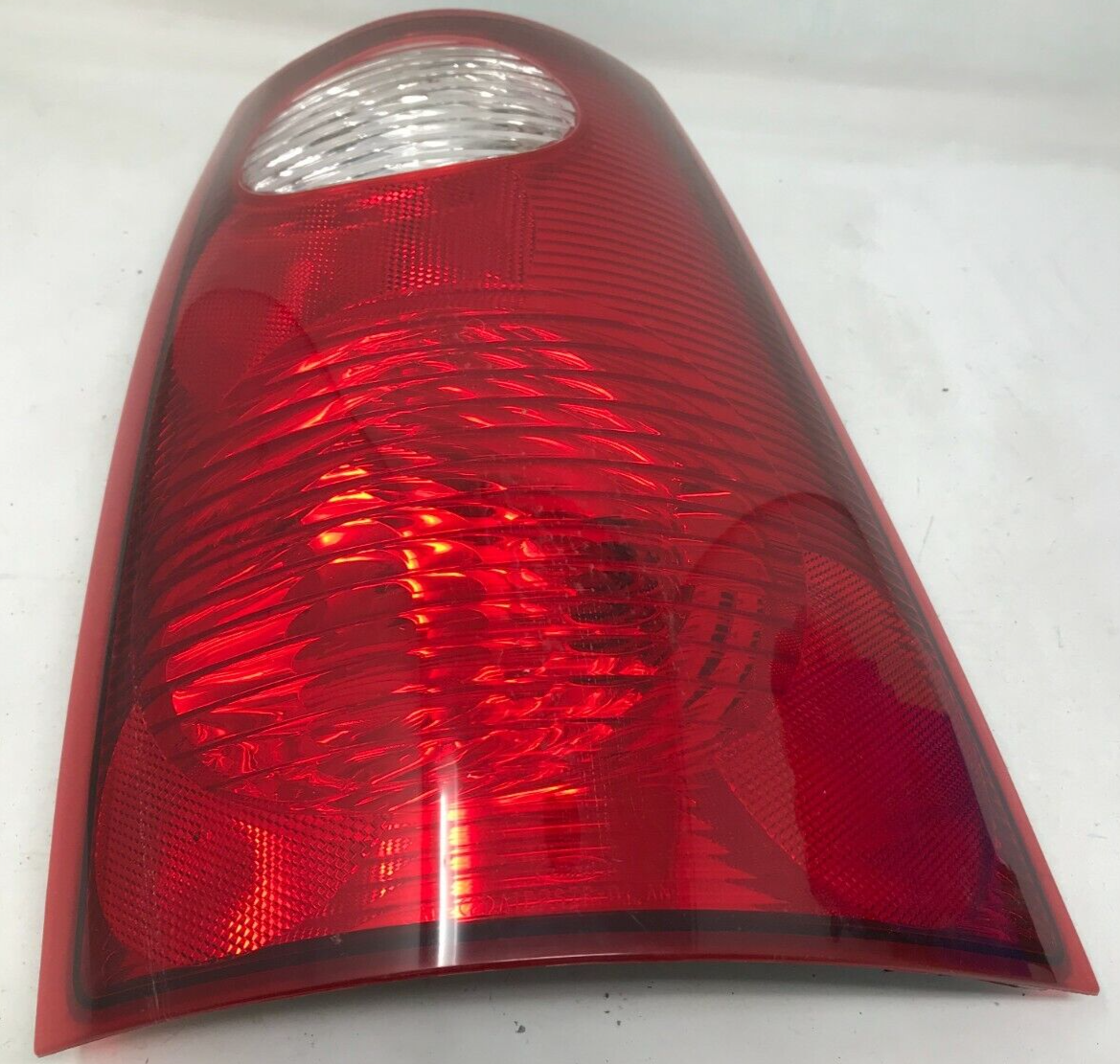 2001-2005 Ford Explorer Passenger Side Tail Light Tailight OEM B03B10003