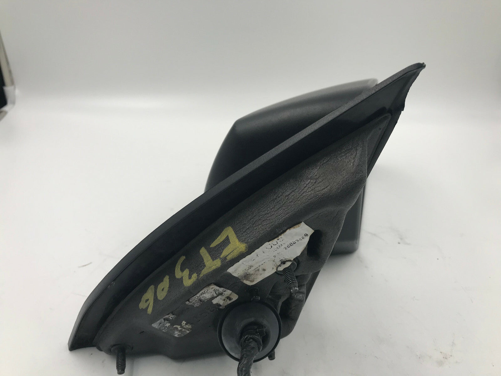 2007-2008 GMC Acadia Passenger Side View Power Door Mirror Black OEM B03B28004